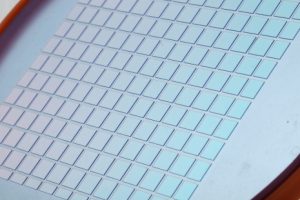 Glass filter cutting
