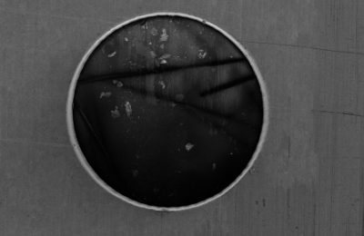 Picosecond laser drilling of copper
